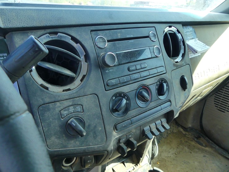 2010-ford-f250-xlt-image-14