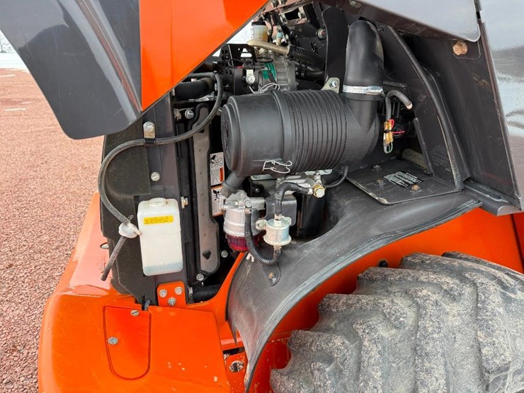 2021-hitachi-zw50-5b-image-39