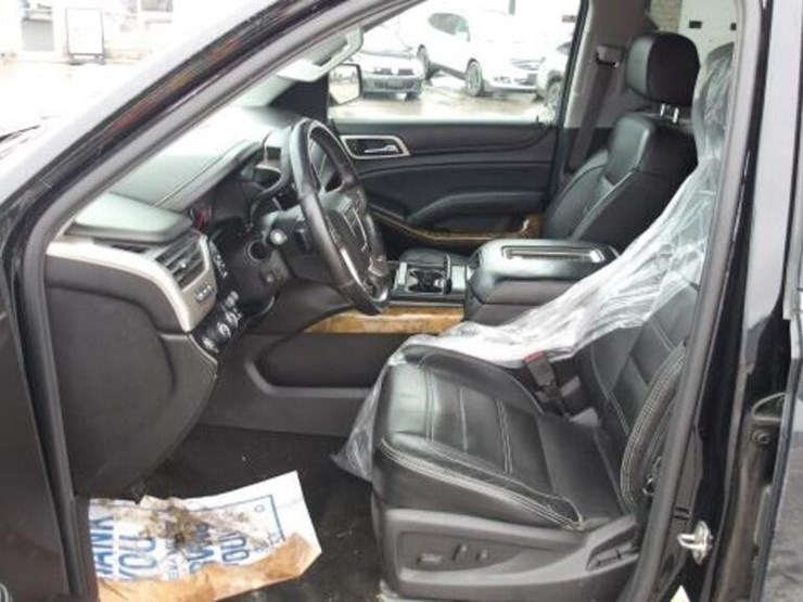 2016-gmc-yukon-denali-image-16