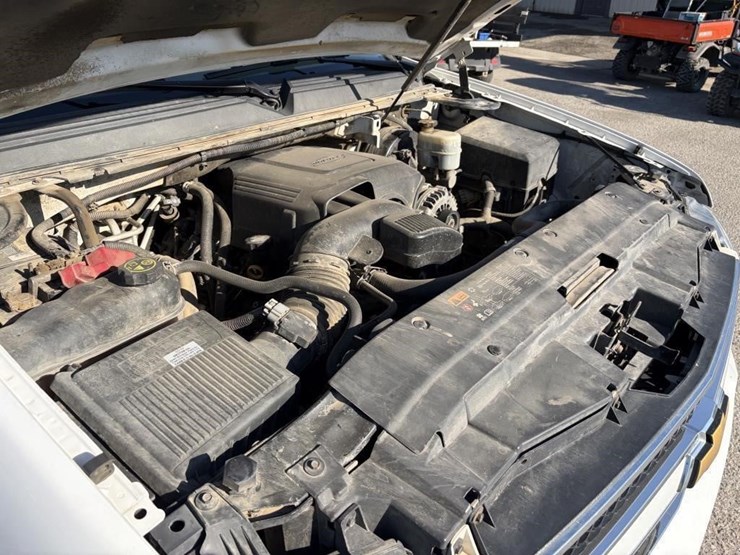 2013-chevrolet-tahoe-image-7