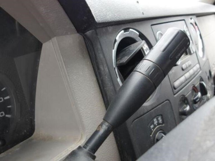 2010-ford-f250-xlt-image-24