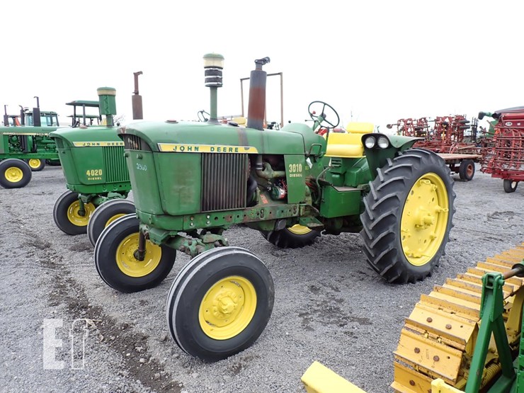 john-deere-3010-image-1