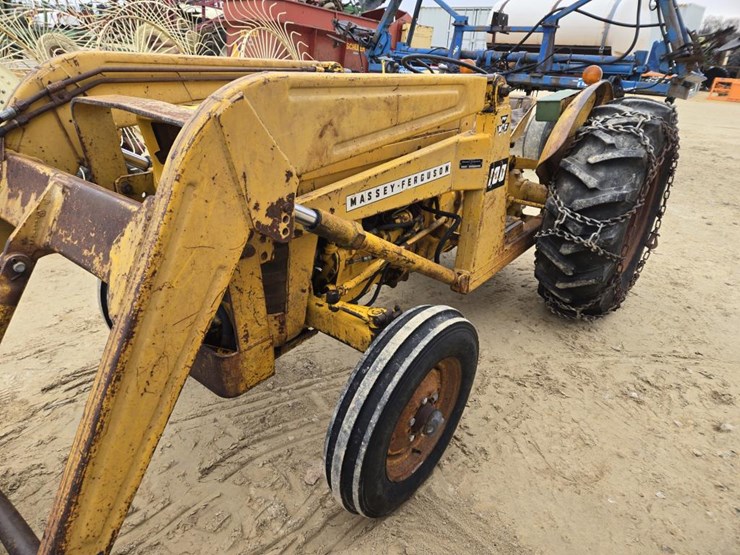 #359-•-massey-ferguson-utility-tractor-image-5