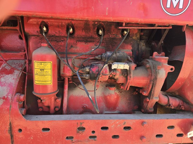 #223-•-farmall-m-tractor-image-5