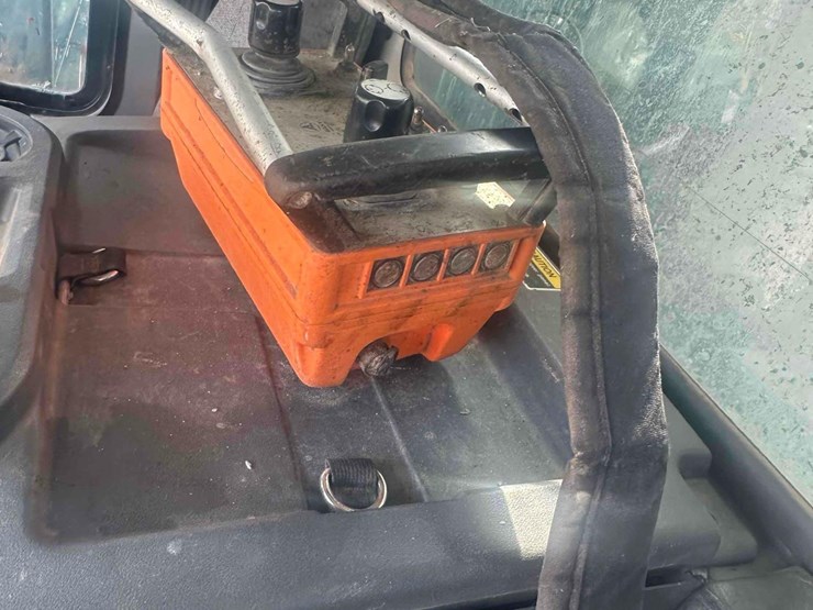 2020-putzmeister/sany-sy38z-200-38m-mounted-on-2020-mack-te64-6x4-concrete-pump-truck-image-12