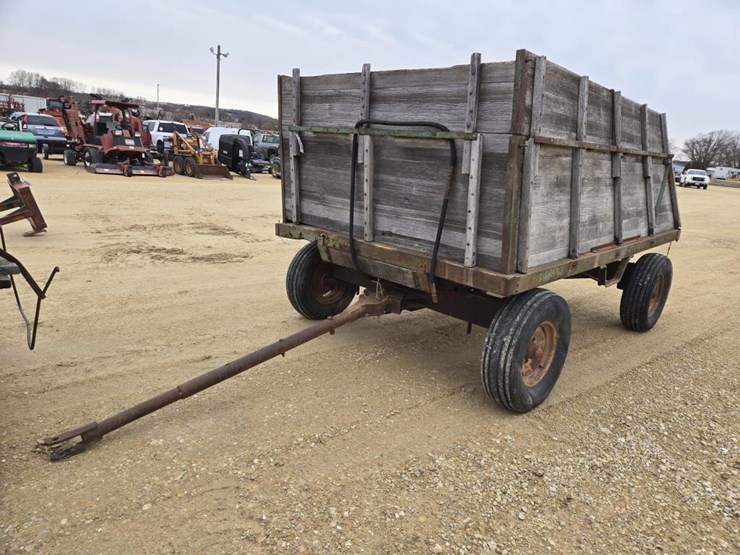 #352-•-barge-box-image-1