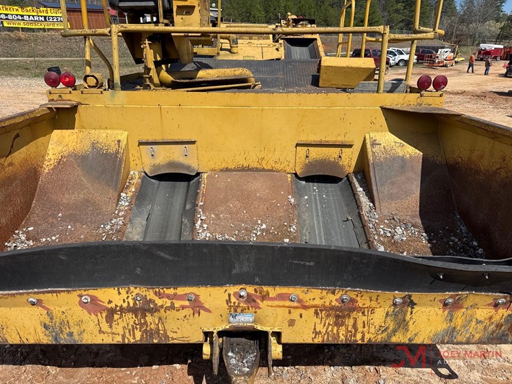 etnyre-chipspreader-image-11