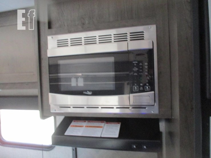 2020-jayco-jay-flight-rocky-mountain-edition-242bhs-image-13