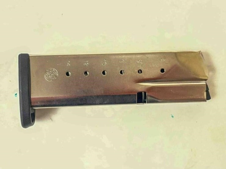 s&w-40-cal-magazine-image-1