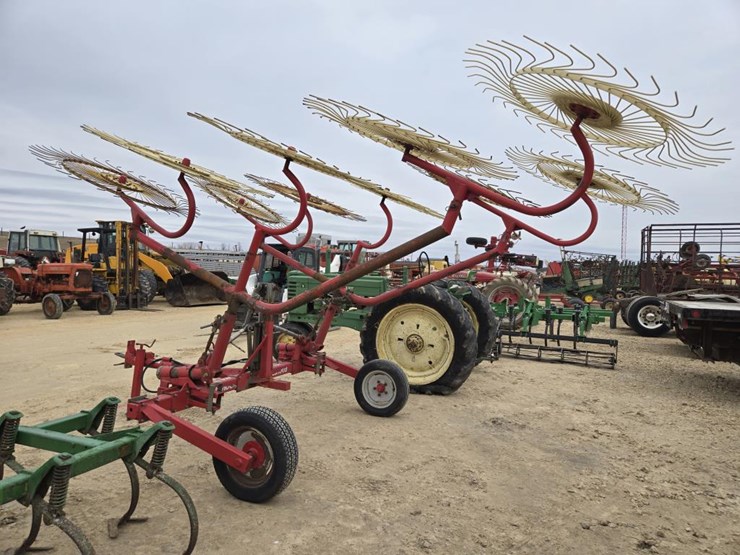 #323-•-tunutti-rcs10-10-wheel-v-rake-image-5