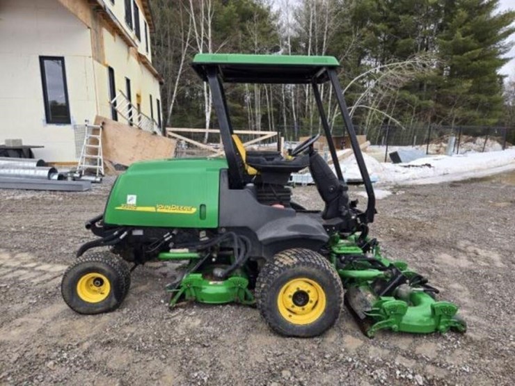 2006-john-deere-3245c-image-5