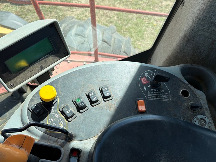 2008-new-holland-h8060-image-26