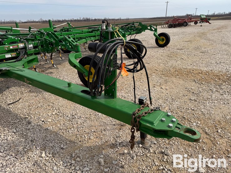 2018-john-deere-2230fh-image-11