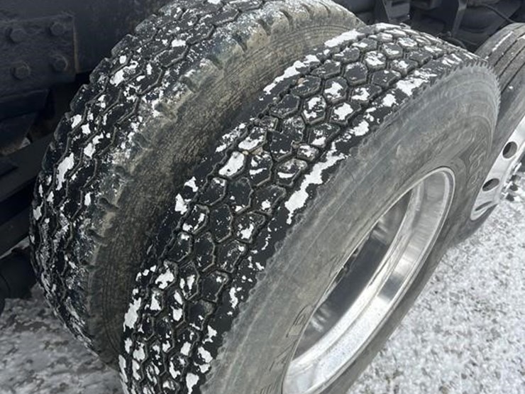 1997-peterbilt-357-image-61