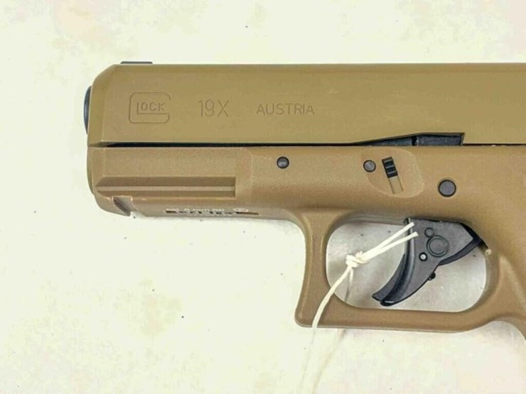 glock-pistol-image-4
