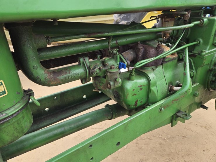 john-deere-b-image-3