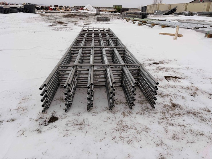 6-bar-continuous-panels-image-2