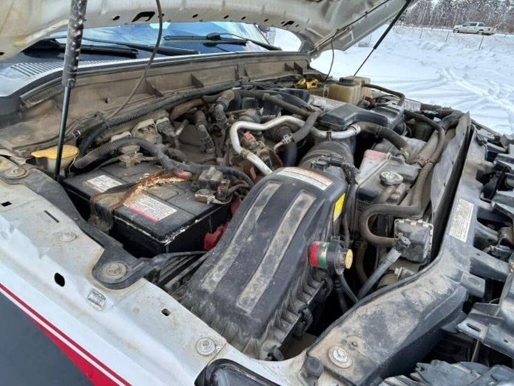 2015-ford-f550-xl-image-26