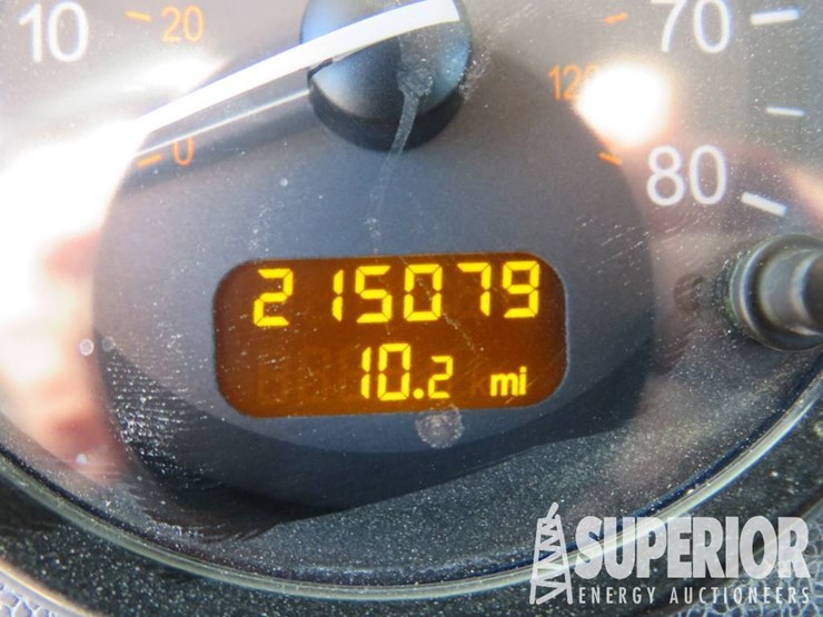 2010-peterbilt-365-image-20