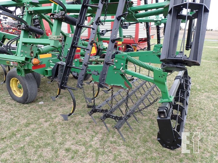 john-deere-726-image-11