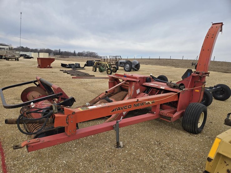 #7939-•-new-idea-pull-type-chopper-w/-2-row-30"-corn-head-image-7