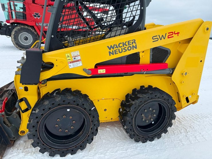 wacker-neuson-sw24-image-10