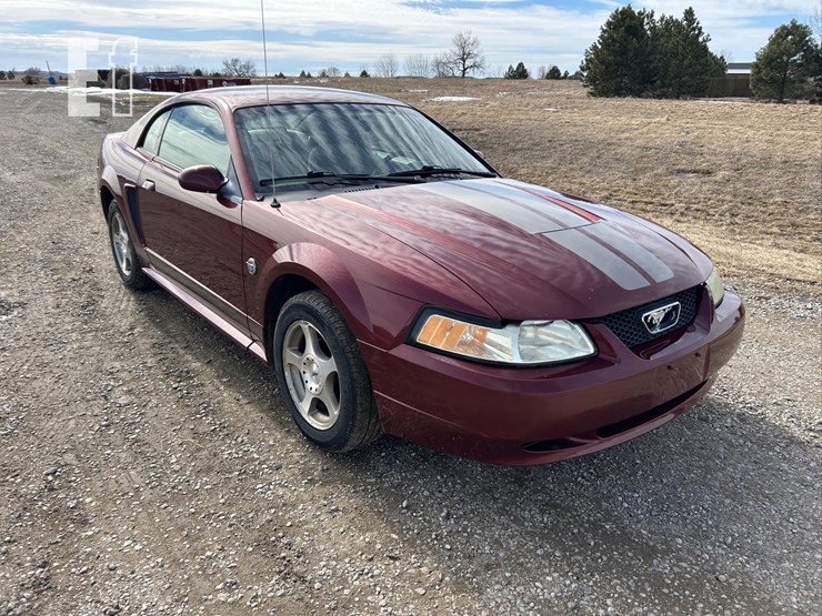 2004-ford-mustang-image-3