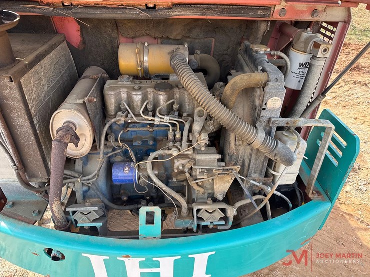 ihi-25gx2-mini-excavator-image-8