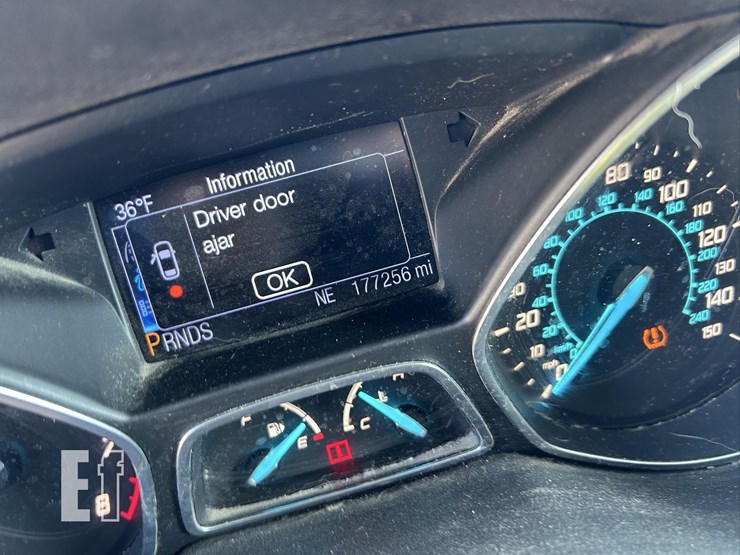 2013-ford-escape-sel-image-15