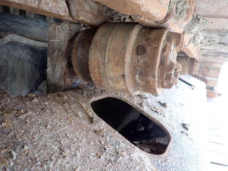 2017-caterpillar-320fl-image-75