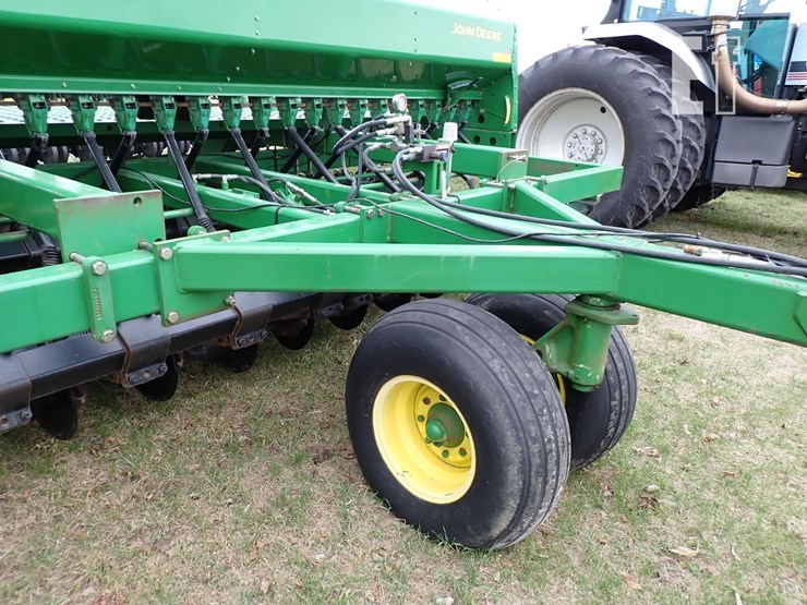 john-deere-1590-image-3