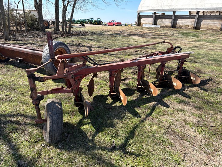 international-550-image-4