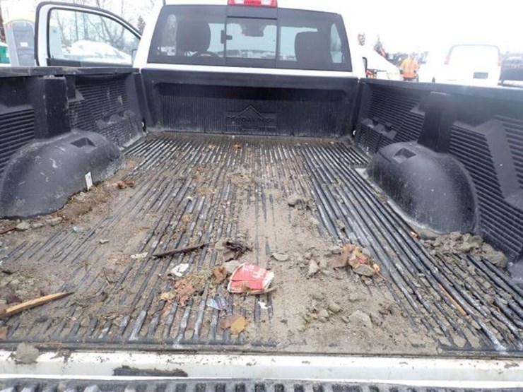 2015-dodge-1500-image-55