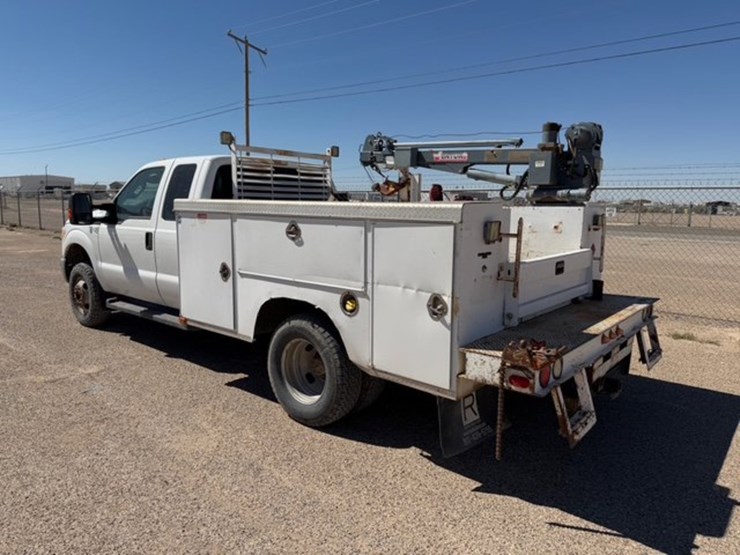 2013-ford-f350-image-10