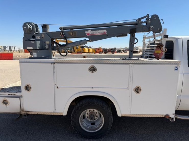 2013-ford-f350-image-4