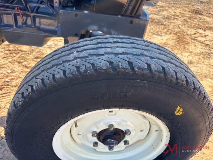 new-holland-3930-image-11