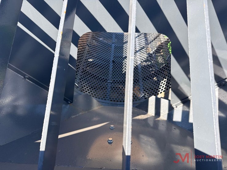 new-hurricane-gf480-rotary-drum-screen-image-6