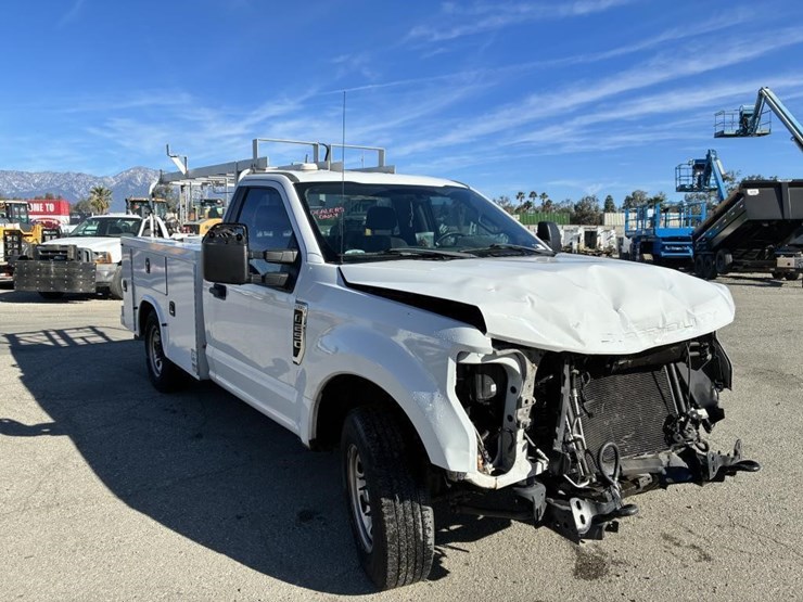 2017-ford-f250-image-2