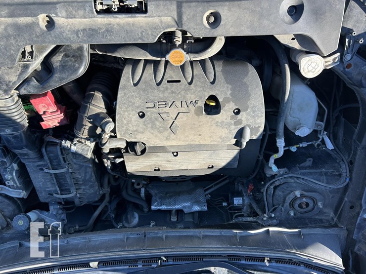 2011-mitsubishi-outlander-image-18