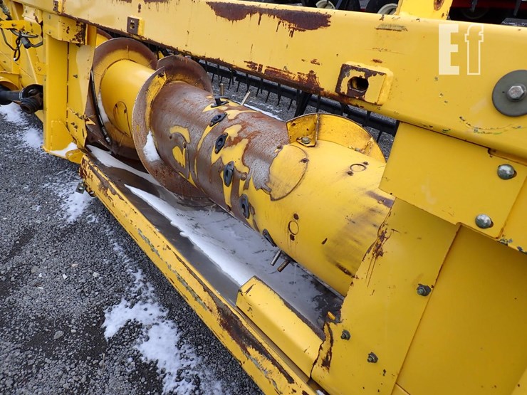 new-holland-73c-image-5