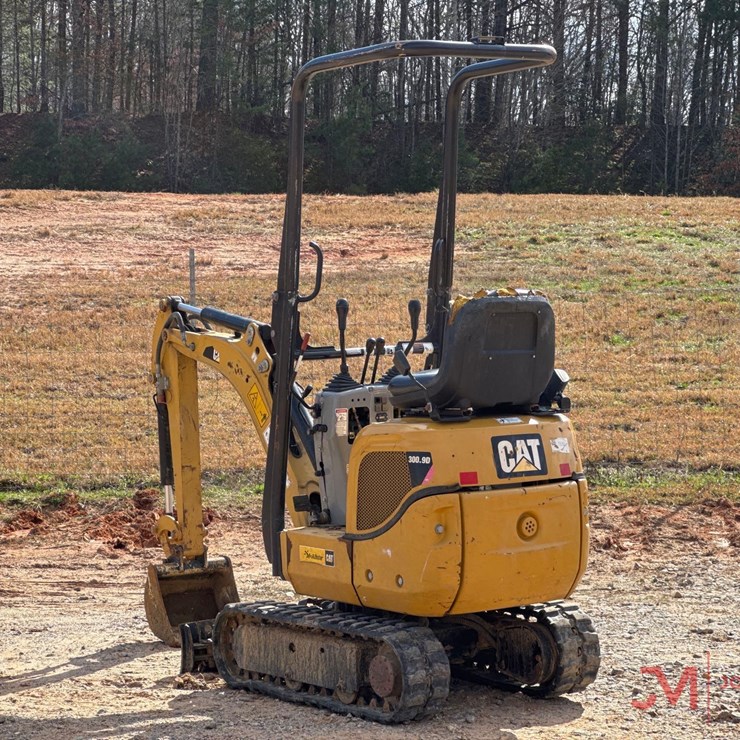 2019 CATERPILLAR 300.9D