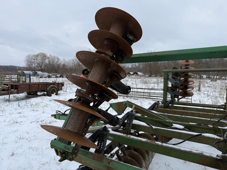 john-deere-724-image-13