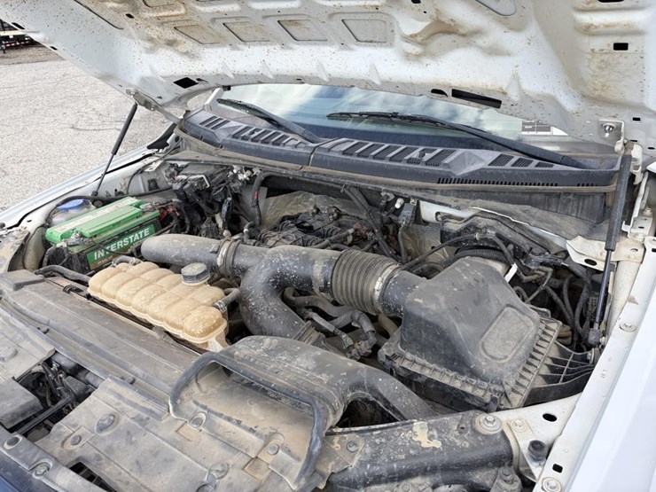 2018-ford-f150-xl-image-6