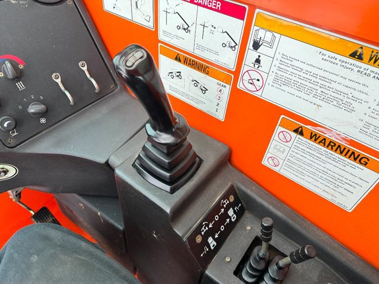 2008-jlg-g10-55a-image-43