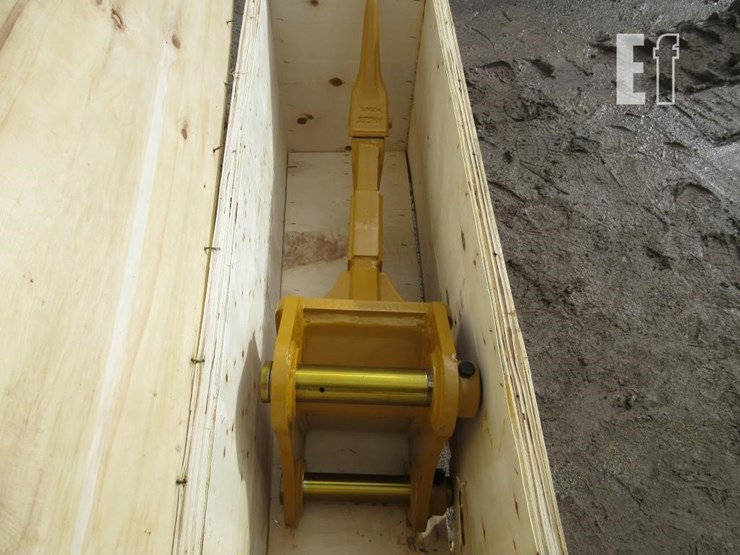 caterpillar-305-image-2