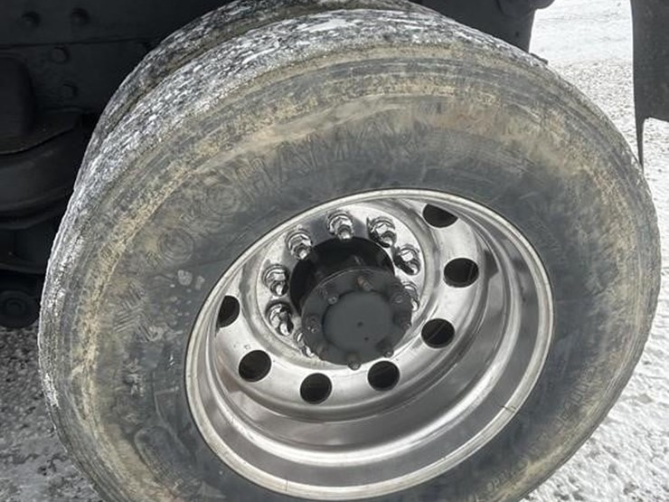 1997-peterbilt-357-image-37