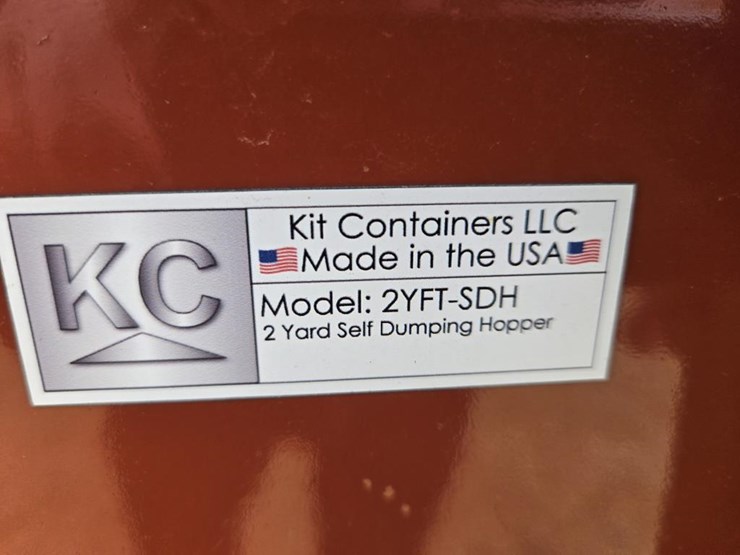#7935-•-new-2-yd-self-dumping-hopper-image-3