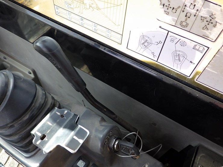 2013-caterpillar-308e-image-28