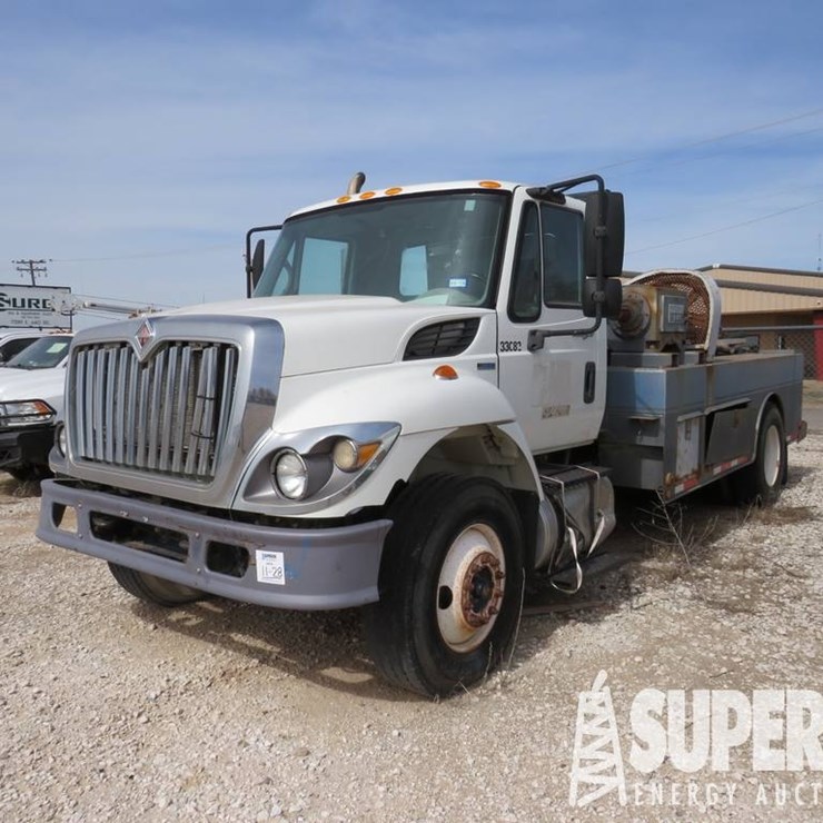 2011 INTERNATIONAL 7400
