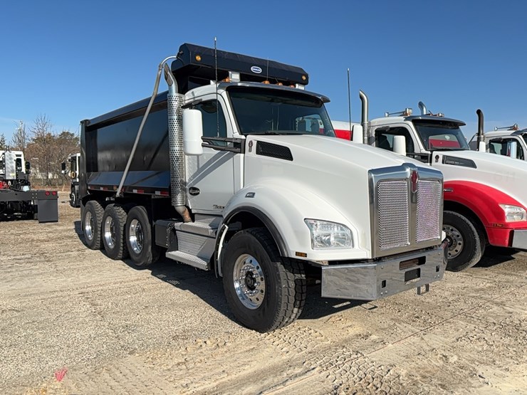2017-kenworth-t880-image-2